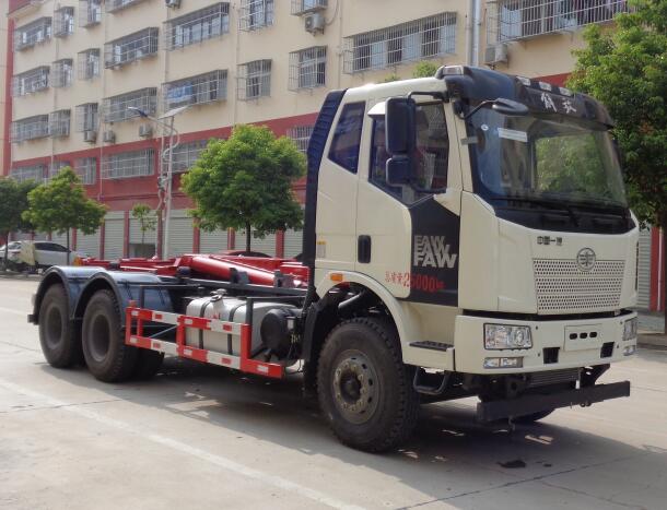 程力威牌CLW5257ZXXC6型車廂可卸式垃圾車